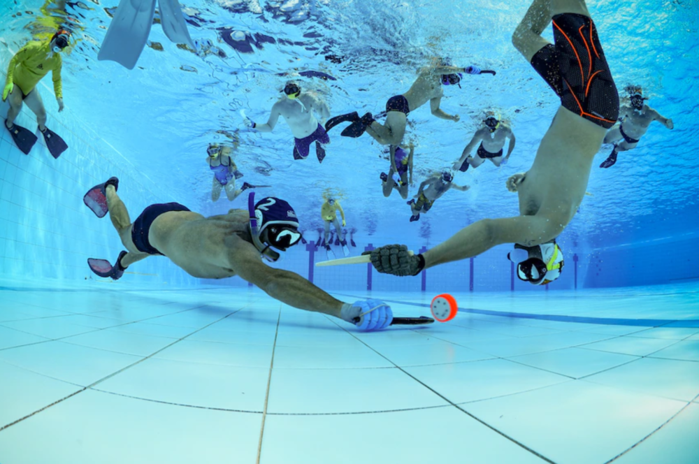 underwater hockey match